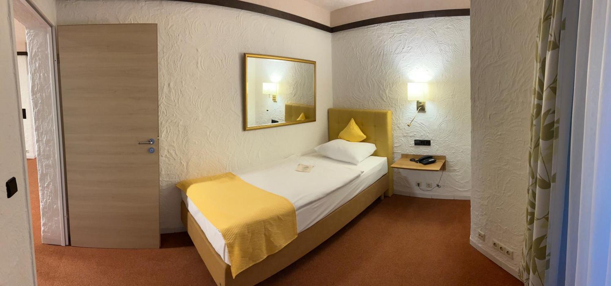 Contel Mit Teststation 4* Koblenz (Rhineland-Palatinate)