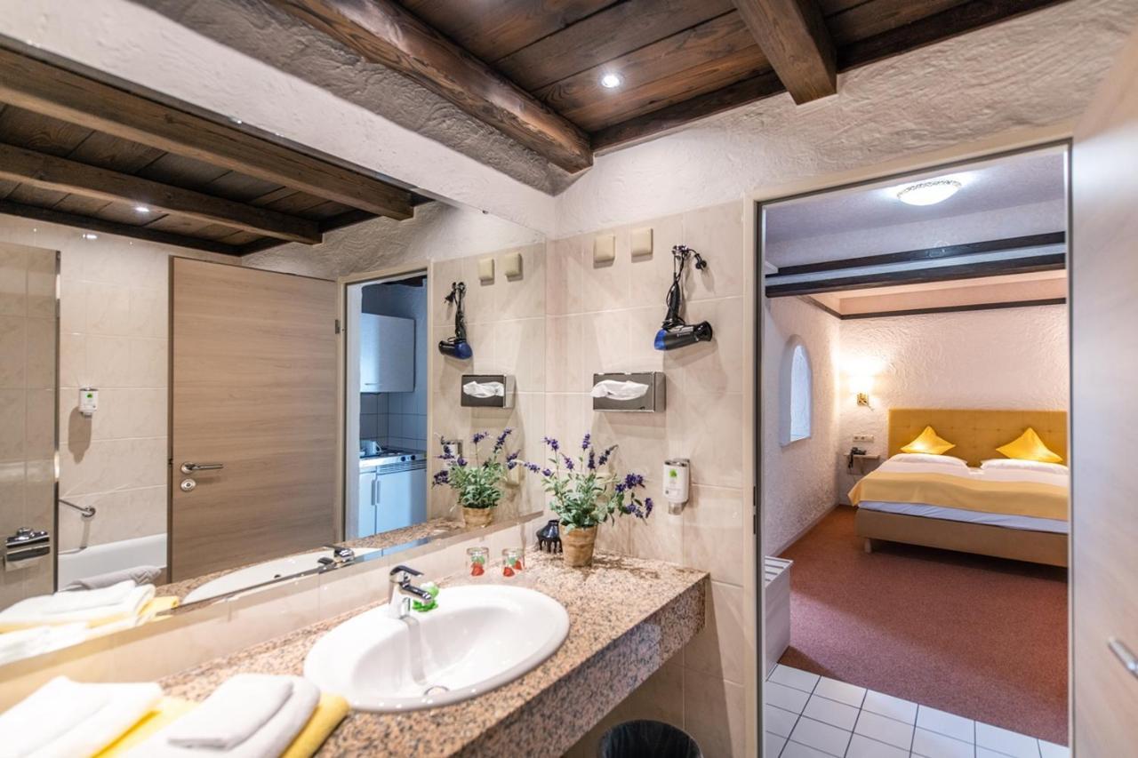 Hotel Contel Mit Teststation Koblenz (Rhineland-Palatinate)